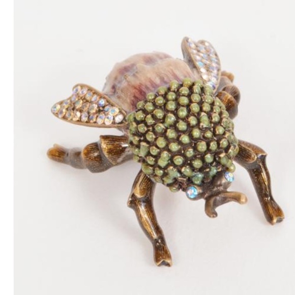 Jay Strongwater Other - JAY STRONGWATER GORGEOUS BUMBLE BEE PURPLE/GREEN FIGURINE SWAROVSKI NEW BOX
5038